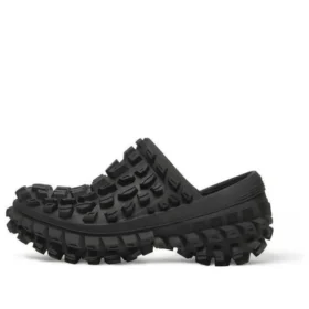 Bouncer Clog in “Black” 735252W3CV21000