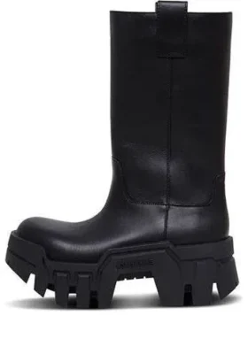 Bulldozer Boots “Black Poluyurethane” 671555WBCQ01000