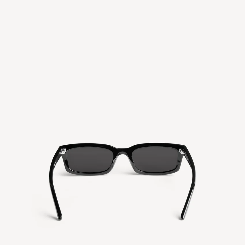 Daily rectangle sunglasses in black Daily rectangle sunglasses in black