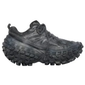 Defender “Black” 685611W2RA61000