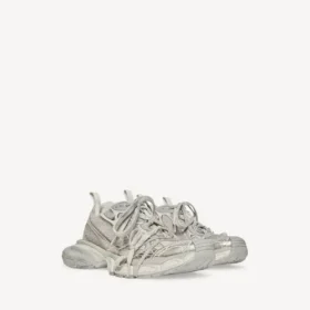 Women’s 3xl sneaker in light beige
