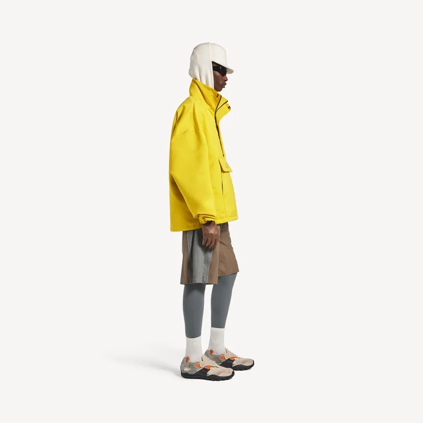 Men’s bodies half-zip jacket in yellow Men’s bodies half-zip jacket in yellow
