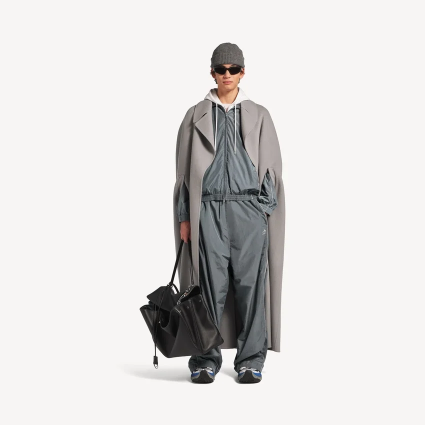 Men’s bodies tracksuit jacket in elephant grey Men’s bodies tracksuit jacket in elephant grey