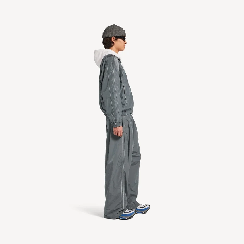 Men’s bodies tracksuit jacket in elephant grey Men’s bodies tracksuit jacket in elephant grey