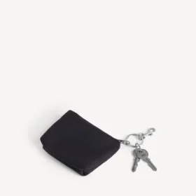 Men’s charm zipped pouch in black