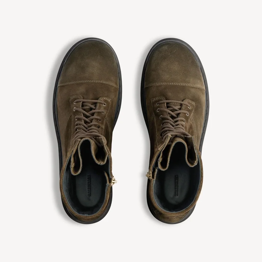 Men’s combat strike boot in olive Men’s combat strike boot in olive