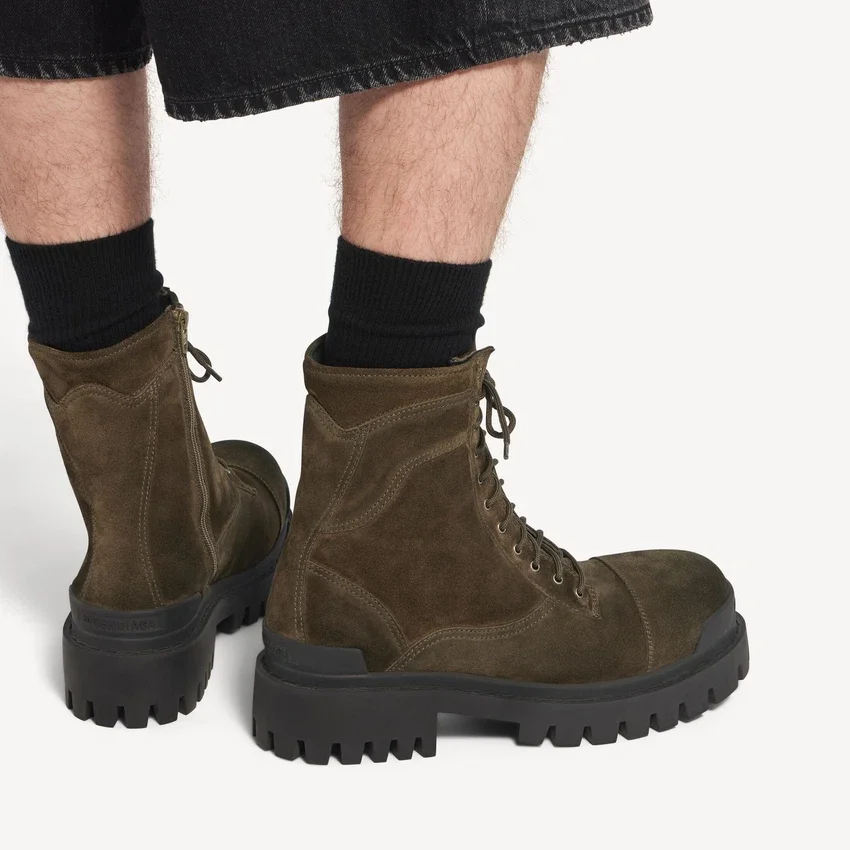 Men’s combat strike boot in olive Men’s combat strike boot in olive