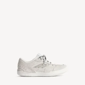 Men’s hamptons suede sneaker in off white/black