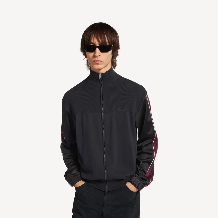 Men’s hybrid zip-up sweater in dark grey Men’s hybrid zip-up sweater in dark grey