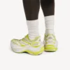Men’s jet sneaker in eggshell/lime