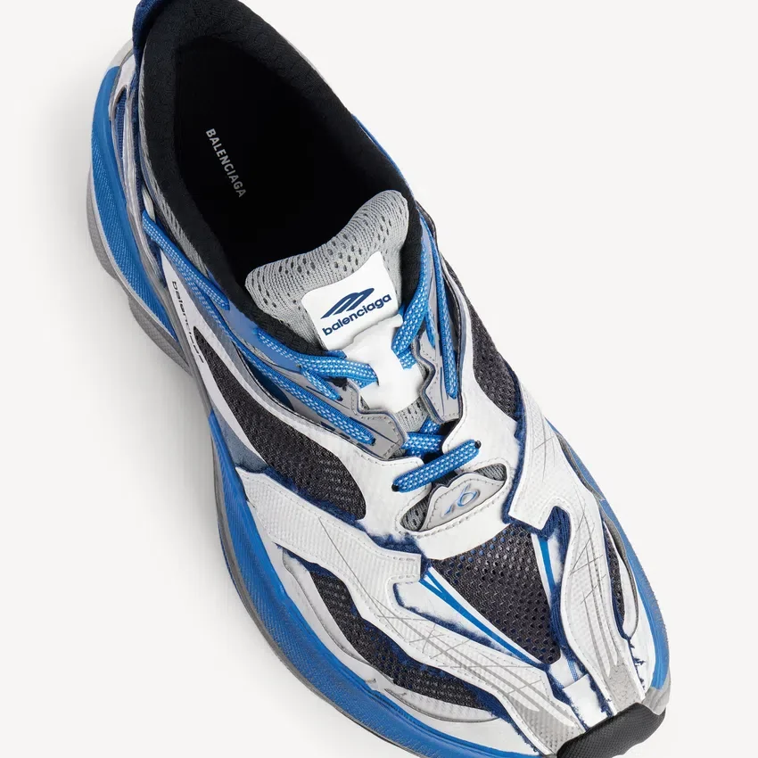 Men’s jet sneaker in white/blue/black Men’s jet sneaker in white/blue/black