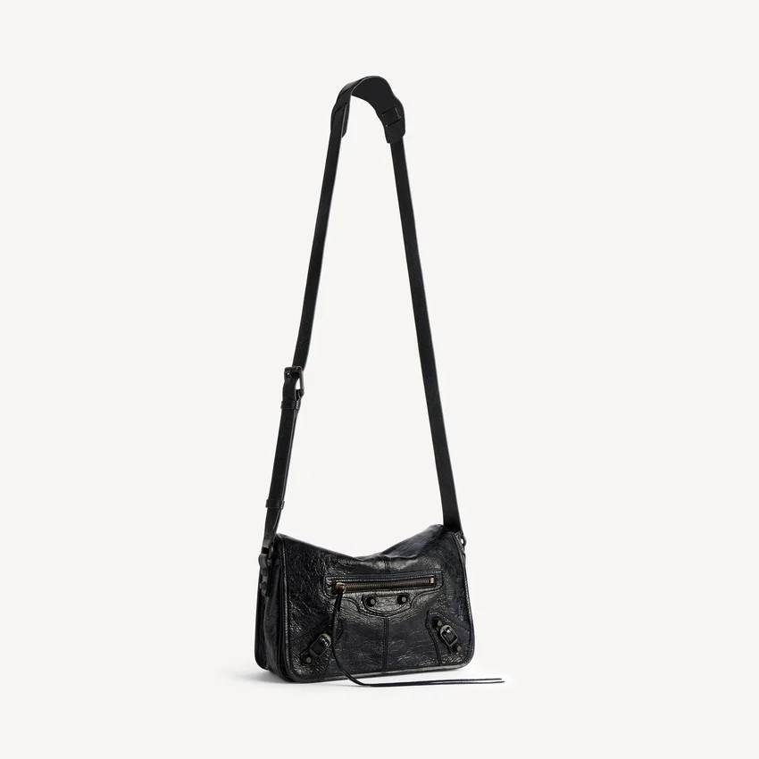 Men’s le city flap messenger bag small in black Men’s le city flap messenger bag small in black
