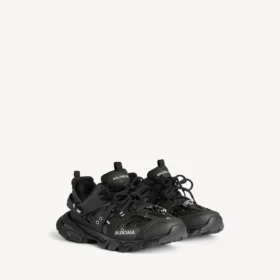Men’s track piercing  sneaker in black