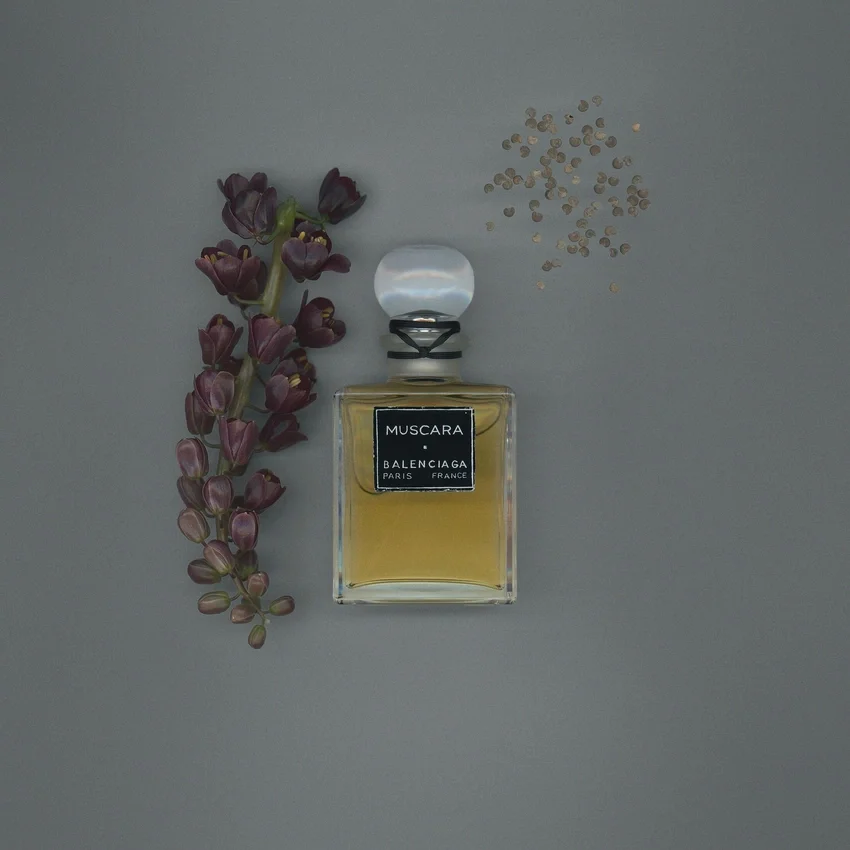 Muscara parfum Muscara parfum