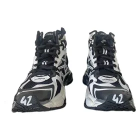Runner High Top Sneakers “Bicolor Black and White” 695764W3RH29010