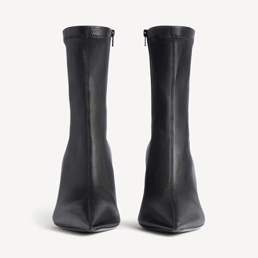 Women’s avenue bootie in black Women’s avenue bootie in black