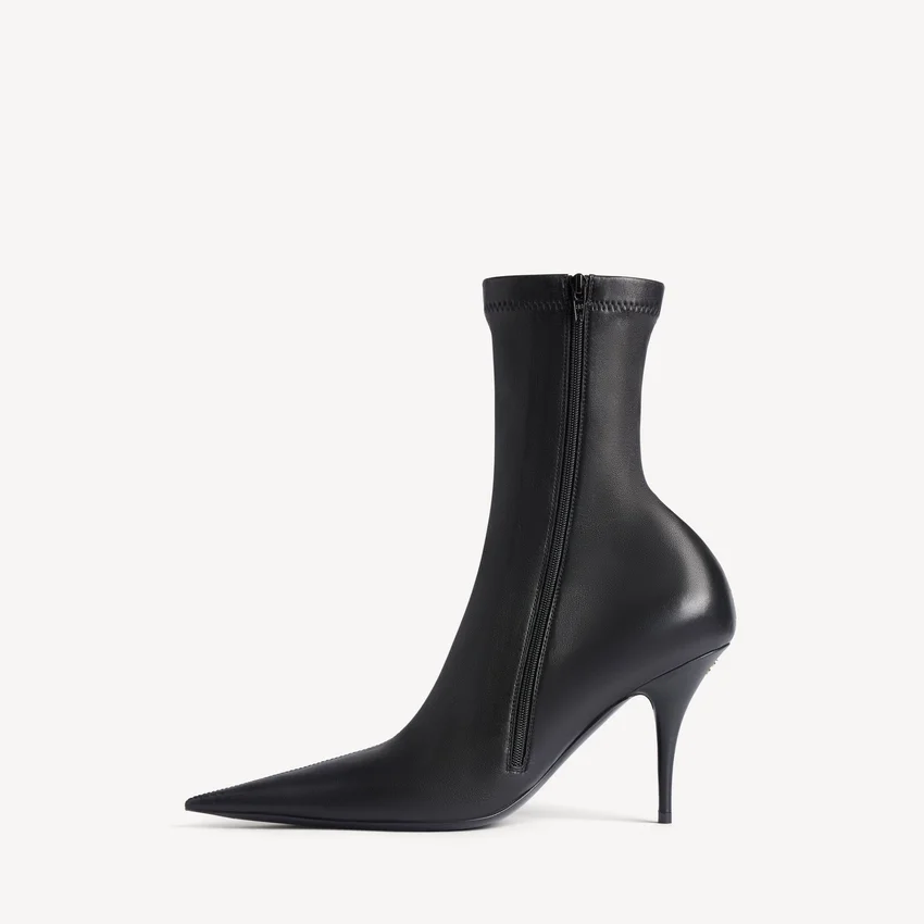 Women’s avenue bootie in black Women’s avenue bootie in black