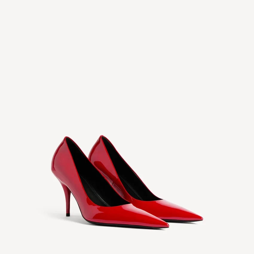 Women’s avenue pump in cherry red Women’s avenue pump in cherry red
