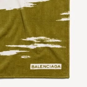 Women’s brush scratch beach towel in khaki