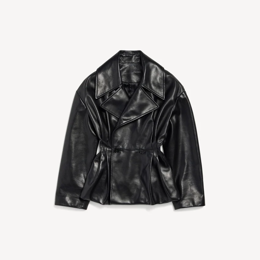 Women’s folded short trench in black Women’s folded short trench in black