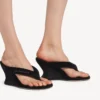 Women’s gaeta wedge thong in black Women’s gaeta wedge thong in black
