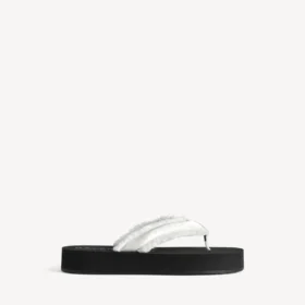 Women’s jet lag thong in off white Women’s jet lag thong in off white