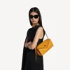 Women’s le 7 shoulder bag medium in curry Women’s le 7 shoulder bag medium in curry