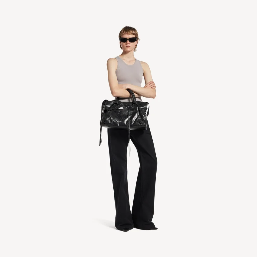 Women’s le city bag medium in black Women’s le city bag medium in black
