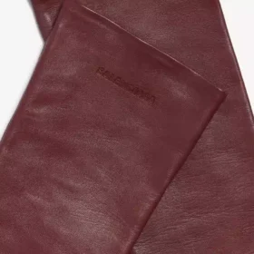 Women’s long gloves in burgundy