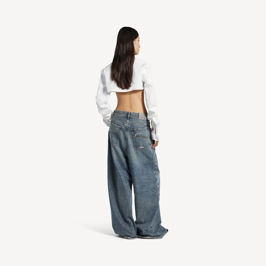 Women’s low crotch baggy jeans in dirty vintage blue Women’s low crotch baggy jeans in dirty vintage blue