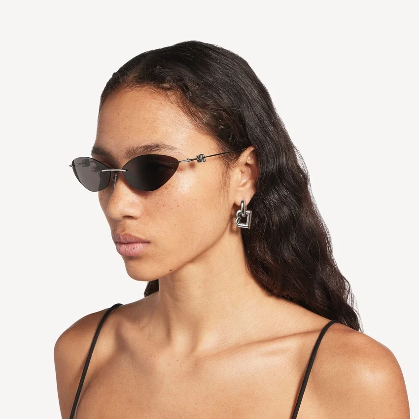 Women’s nano cat sunglasses in silver Women’s nano cat sunglasses in silver