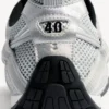 Women’s radar gradient lines sneaker in white/grey/silver/black/blue