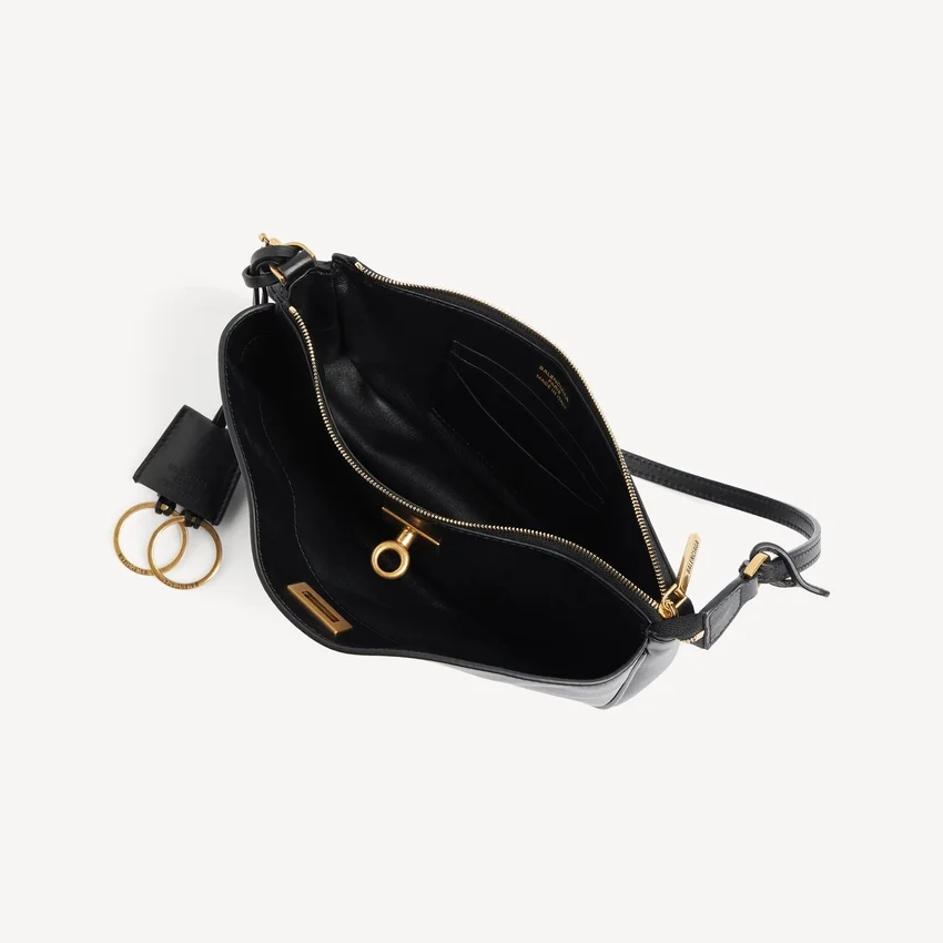 Women’s rodeo sling pochette in black Women’s rodeo sling pochette in black