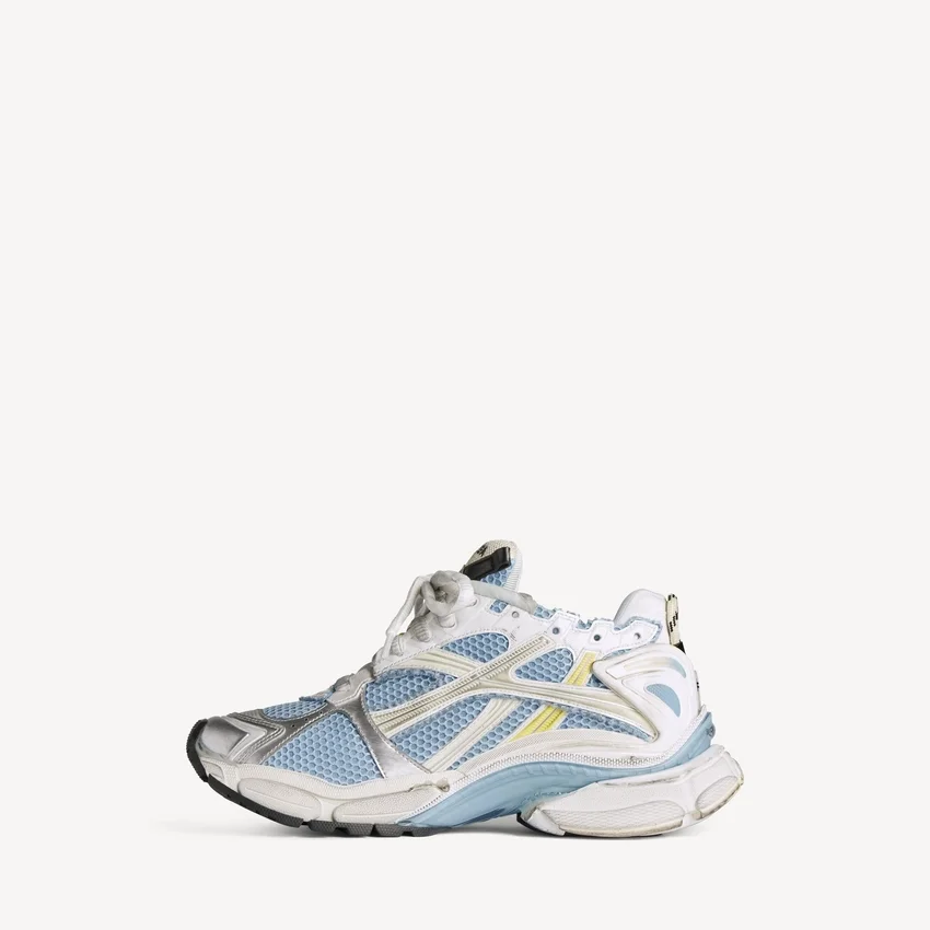 Women’s runner sneaker in blue/yellow/white Women’s runner sneaker in blue/yellow/white