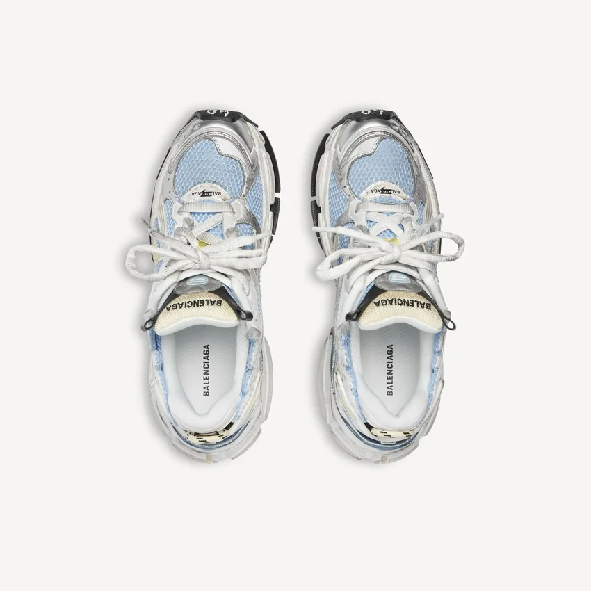 Women’s runner sneaker in blue/yellow/white Women’s runner sneaker in blue/yellow/white