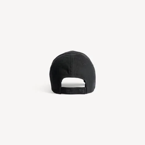 Women’s studded cap in black Women’s studded cap in black