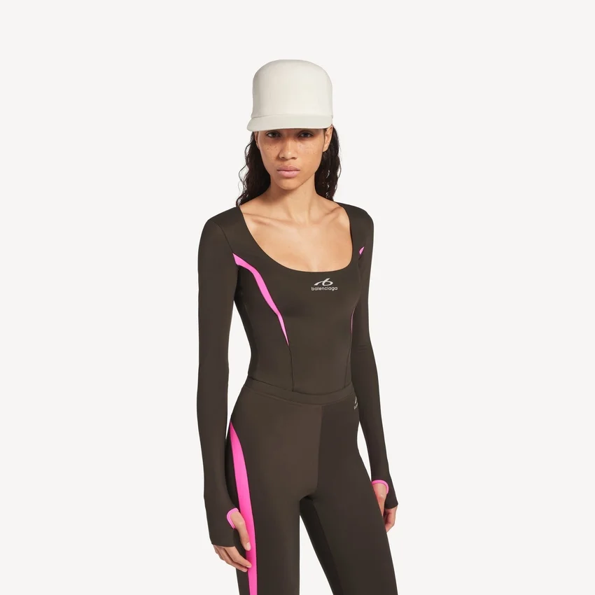 Women’s techwear fitted long sleeve top in khaki brown/neon pink Women’s techwear fitted long sleeve top in khaki brown/neon pink