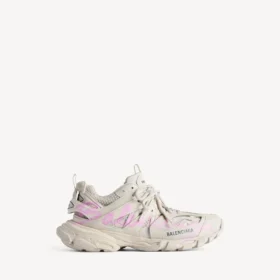 Women’s track signature sneaker in beige/pink