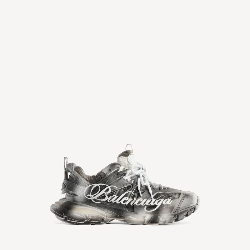 Women’s track stencil logo sneaker in black/white Women’s track stencil logo sneaker in black/white
